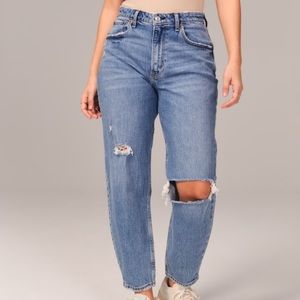 Abercrombie & fitch 80’s mom jeans size 28r (6r)